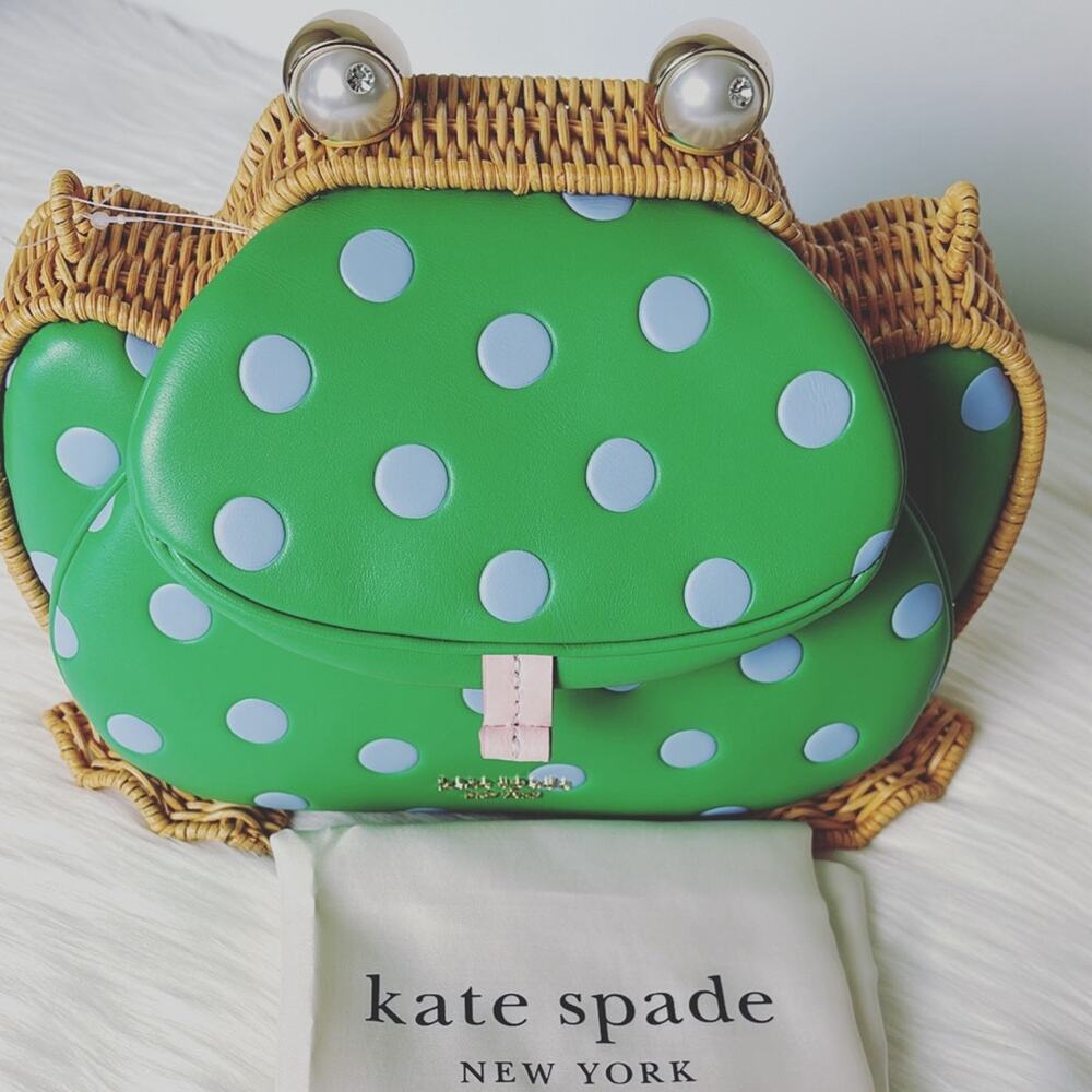 NWT Kate Spade Lily Polka Dot Wicker 3D Frog Crossbody/Green/Wicker-Leather - Picture 11 of 12
